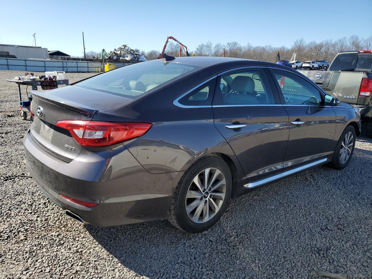 2015 Hyundai Sonata - Image 3