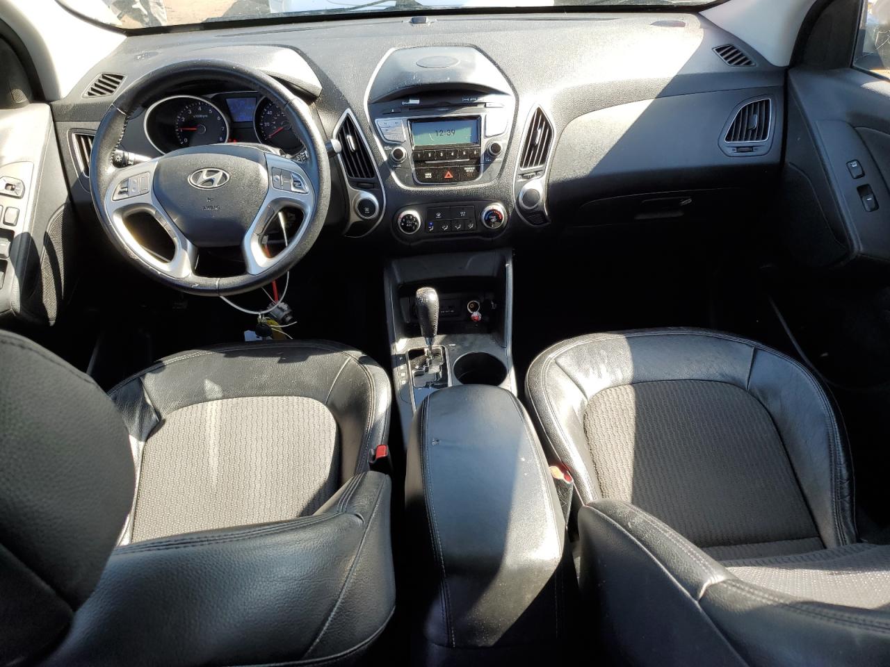 2012 Hyundai Tucson - Image 8