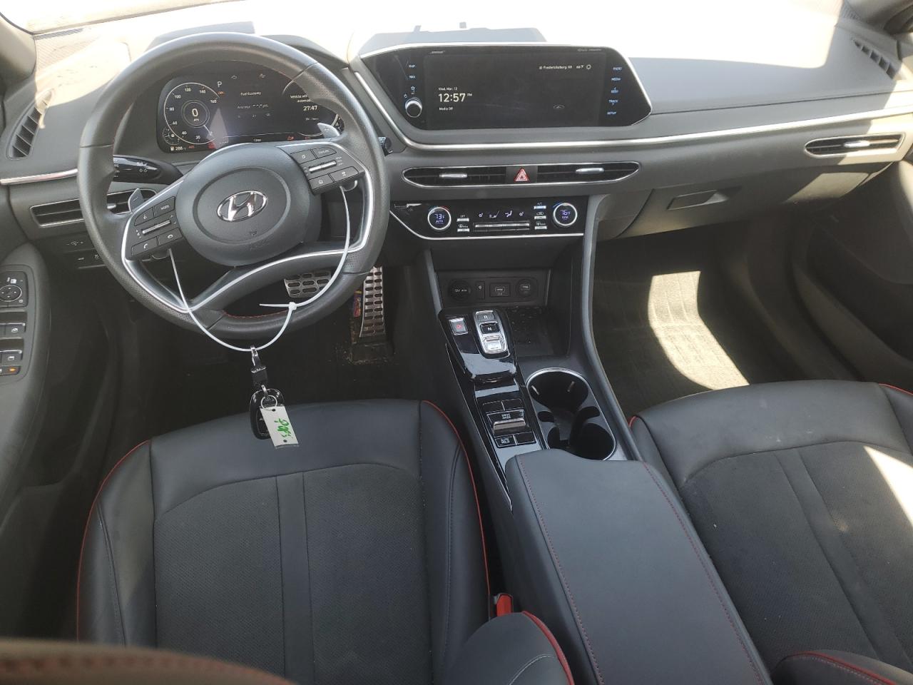 2022 Hyundai Sonata - Image 8