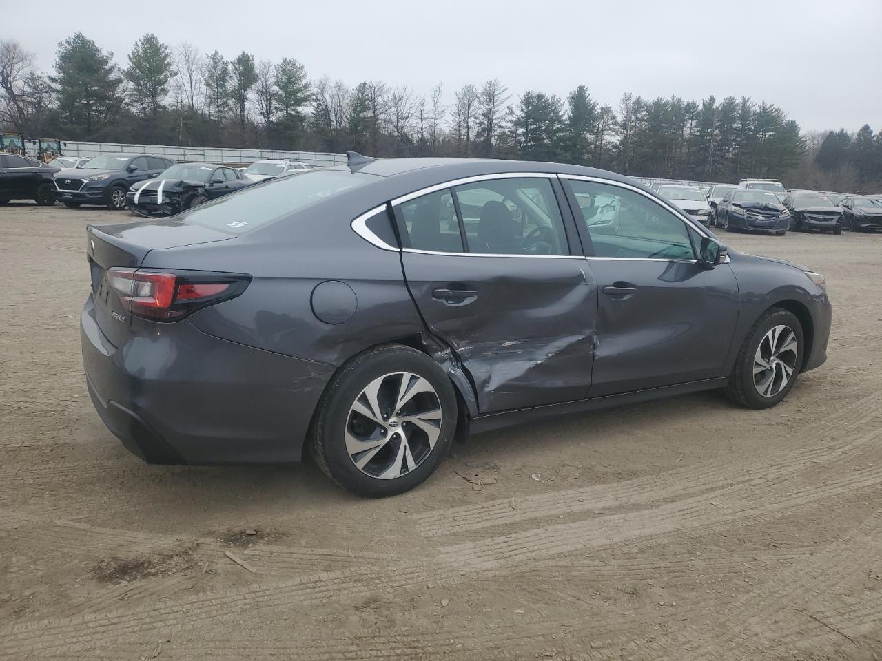 2022 Subaru Legacy - Image 3