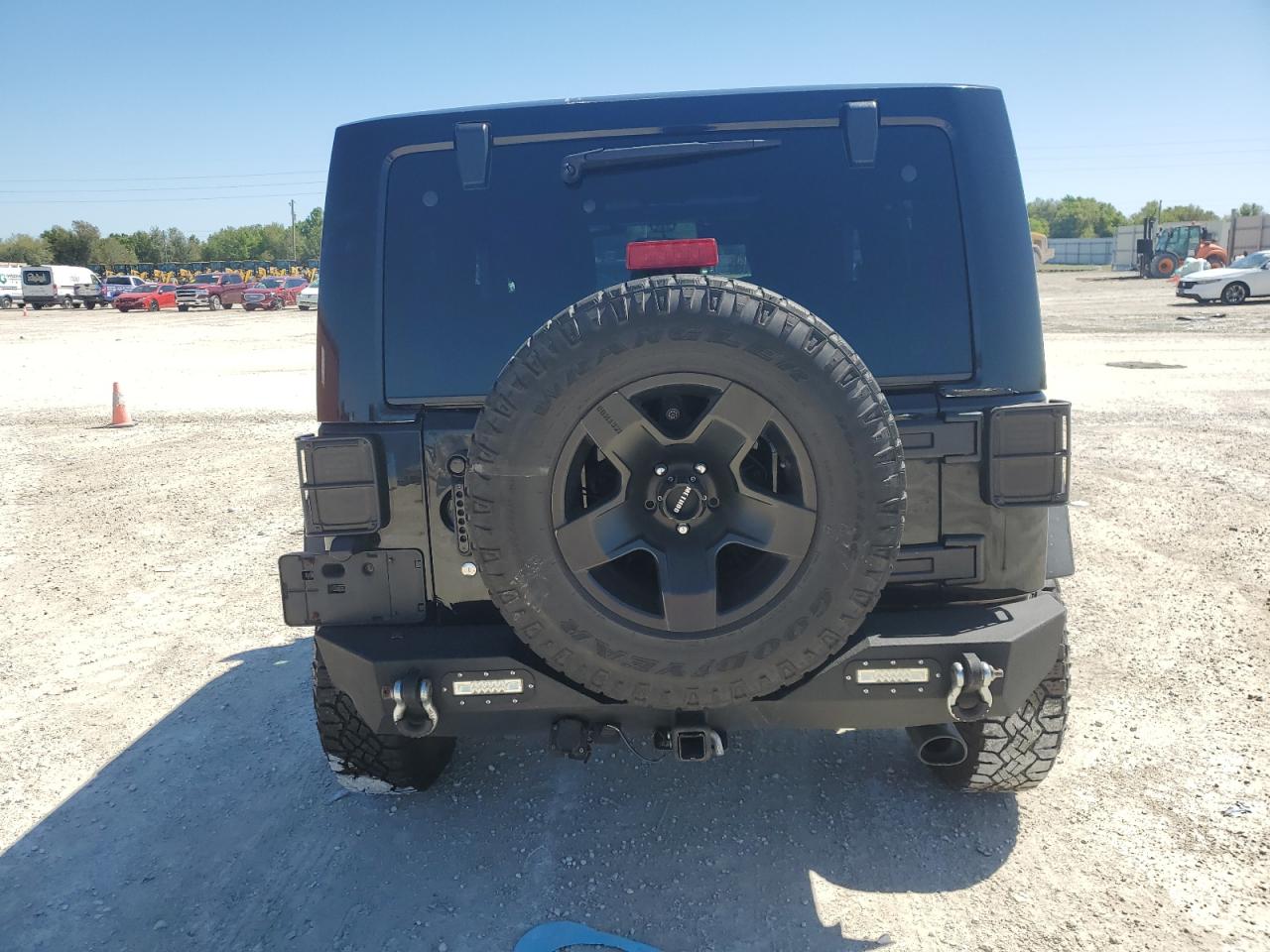 2016 Jeep Wrangler - Image 6