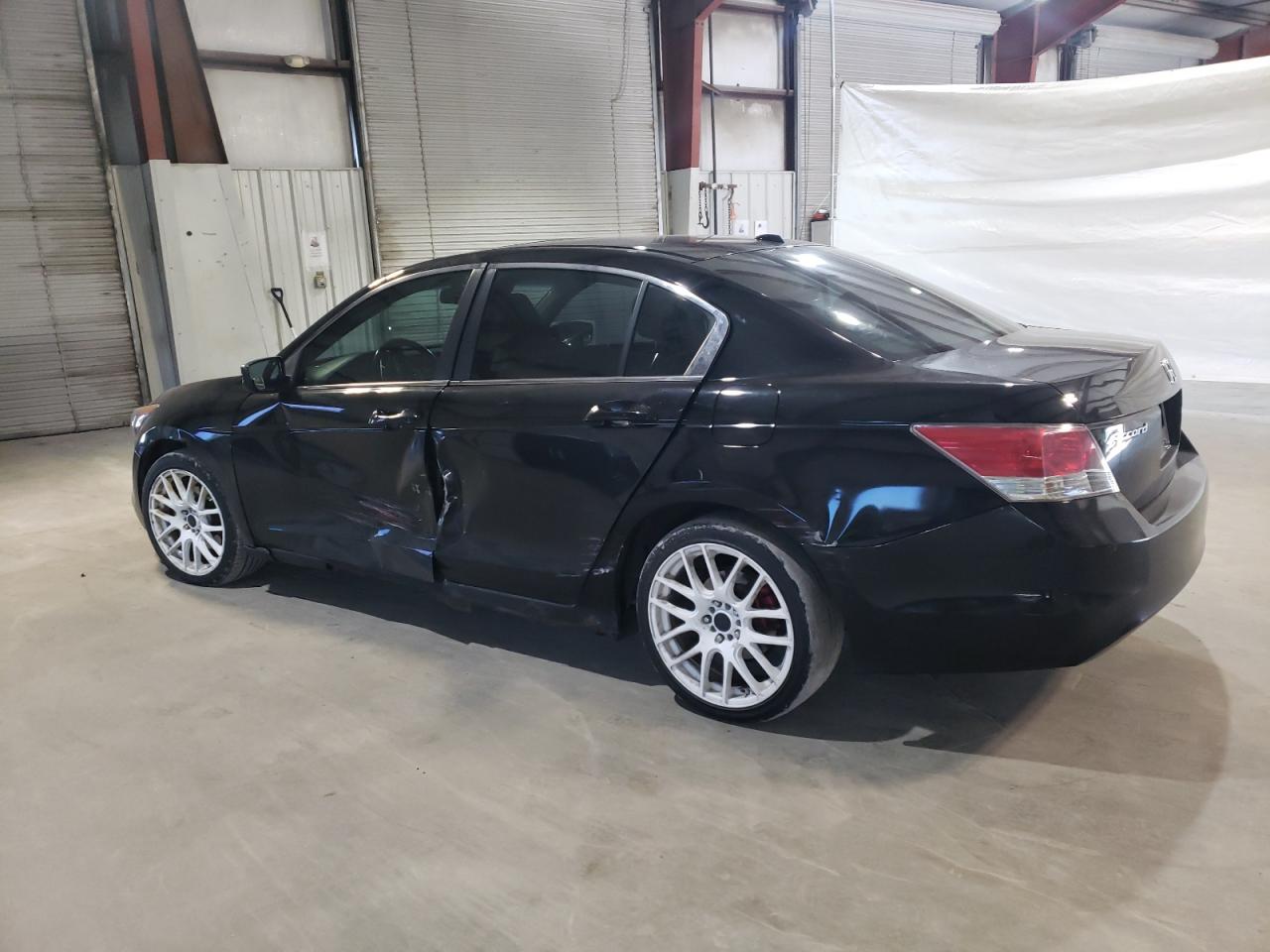2009 Honda Accord - Image 2