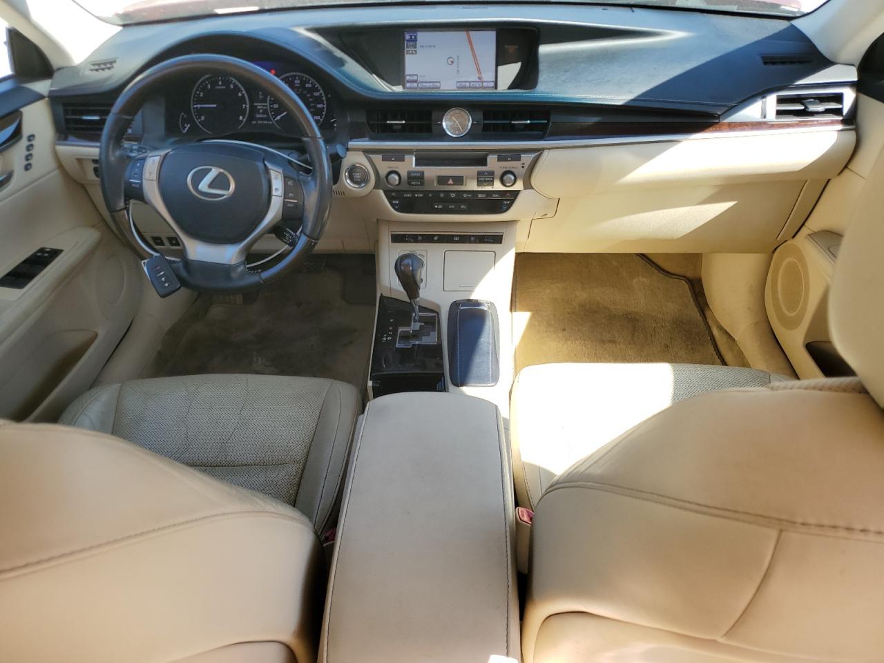 2013 Lexus ES - Image 8