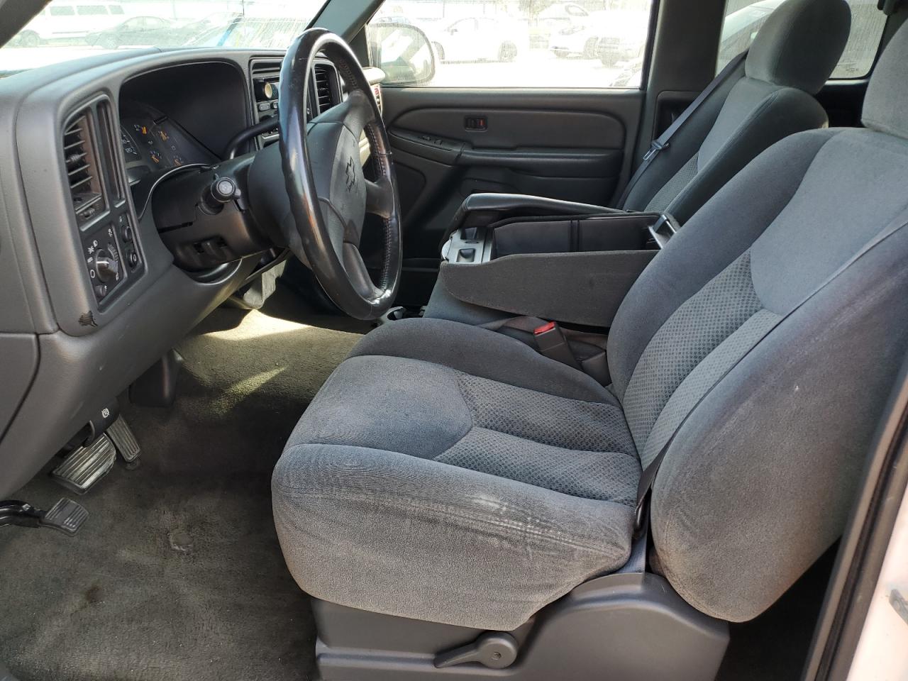 2004 Chevrolet Silverado VIN: GCEC19V741220487 Lot: 45511805