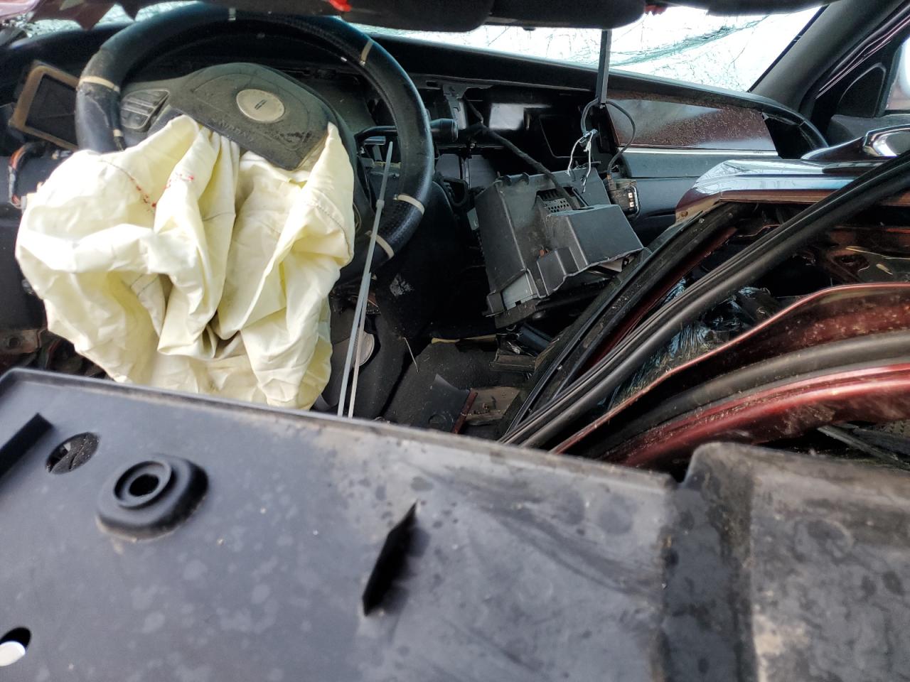 2003 Lincoln Town Car Signature VIN: 1LNHM82W33Y650465 Lot: 50131445