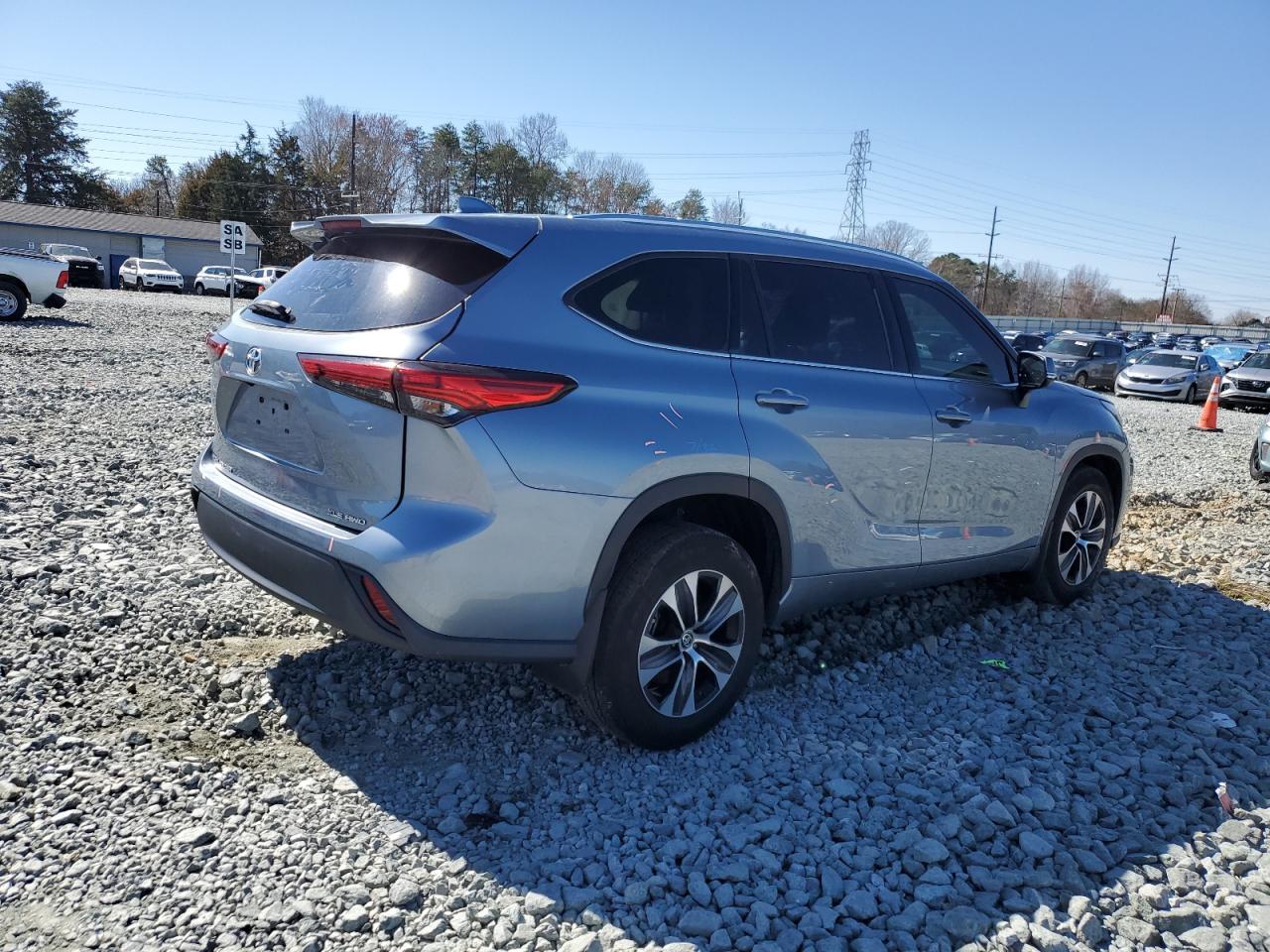 2020 Toyota Highlander - Image 3