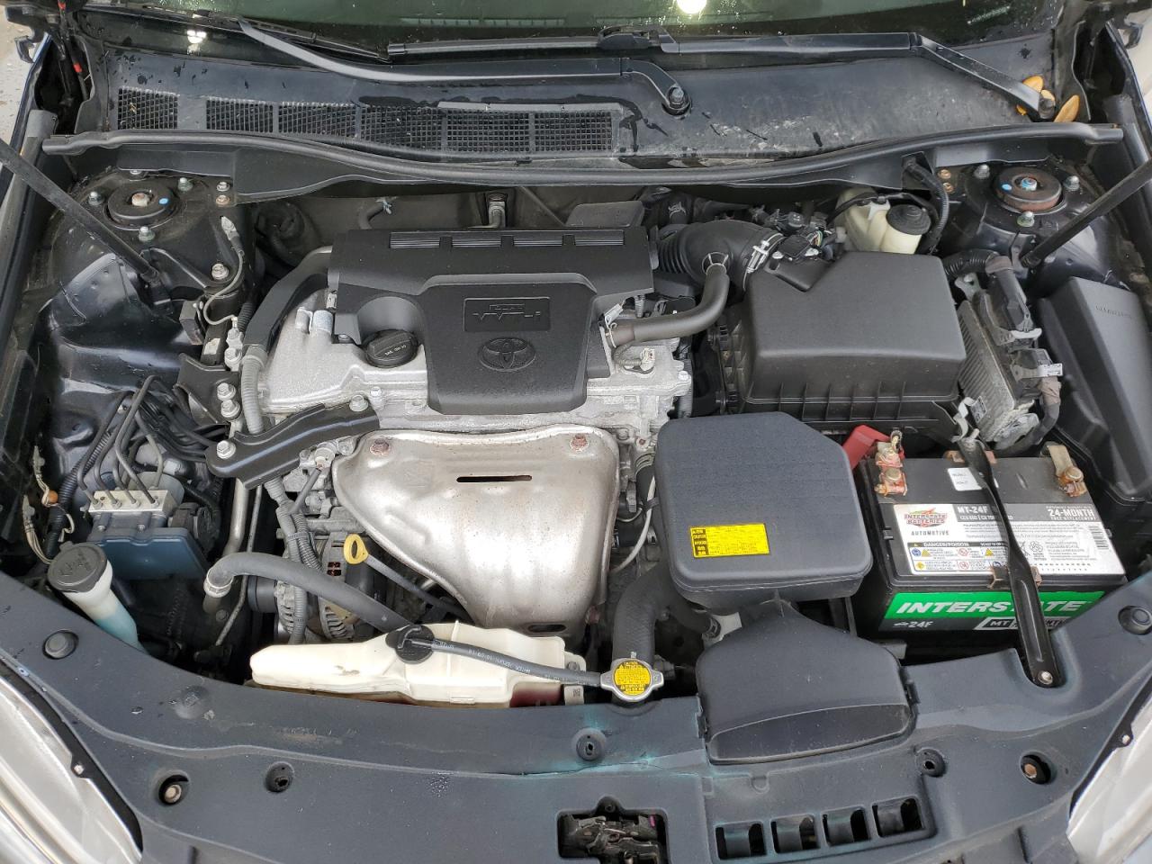 2015 Toyota Camry - Image 12