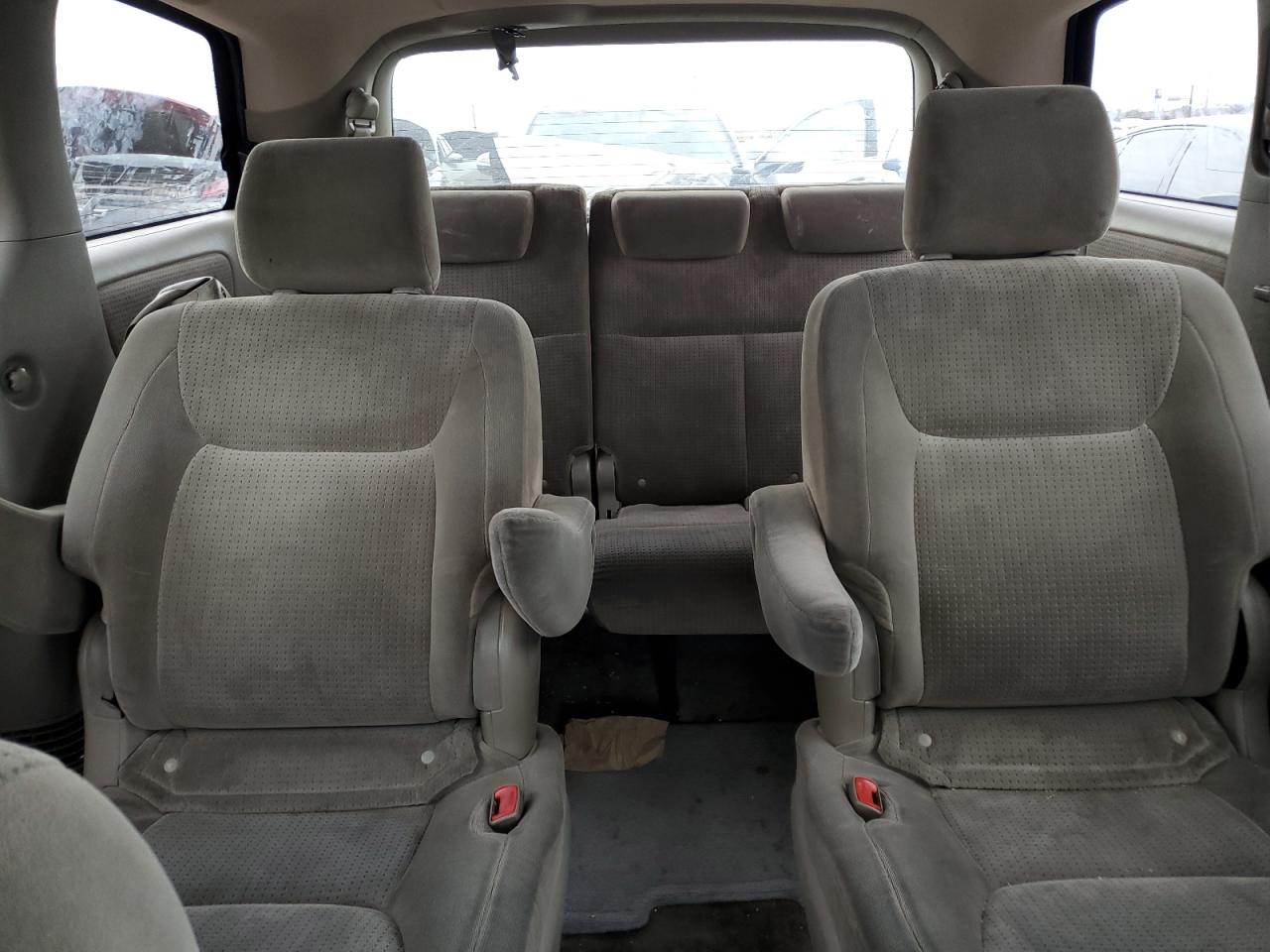 2006 Toyota Sienna - Image 10