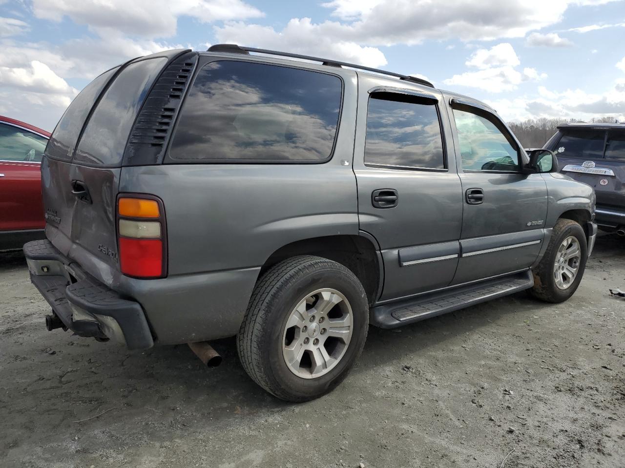 2002 Chevrolet Tahoe - Image 3