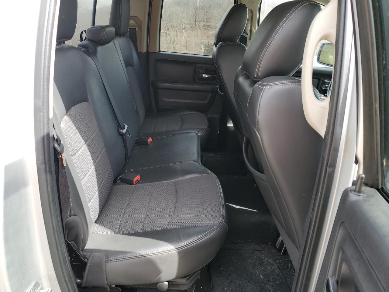 2012 Dodge RAM - Image 10