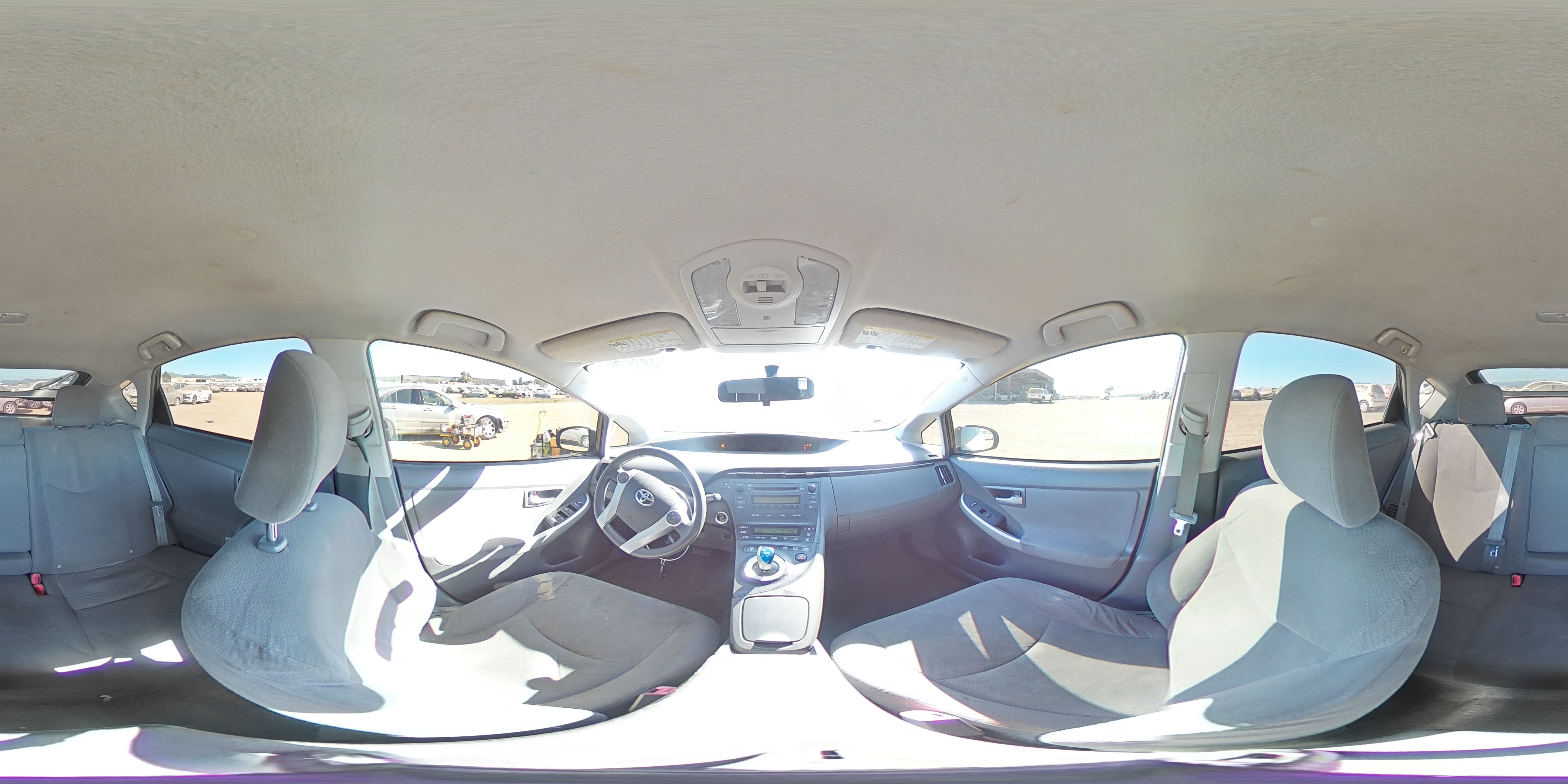 2010 Toyota Prius - Image 13
