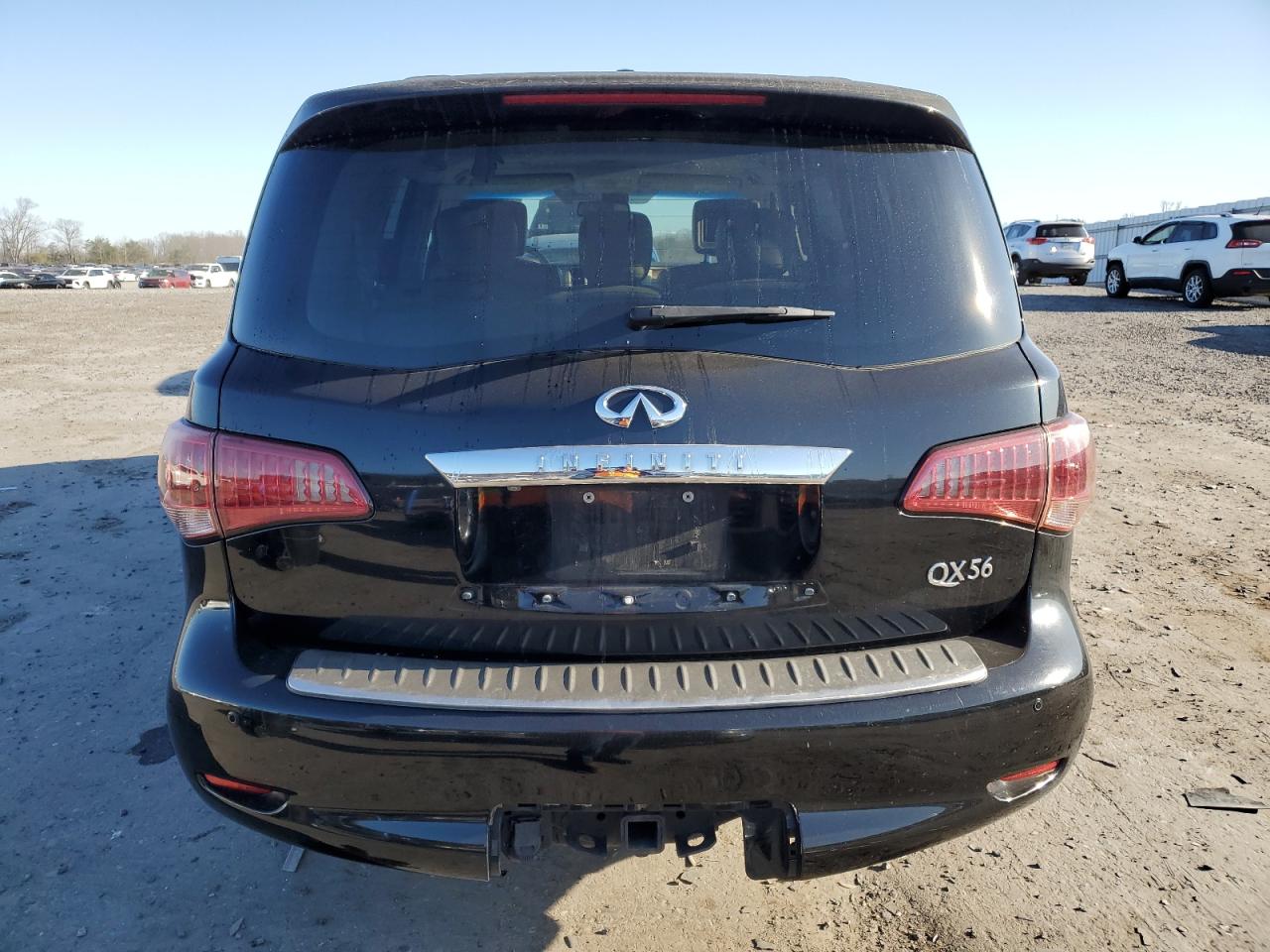 2012 Infiniti QX56 - Image 6