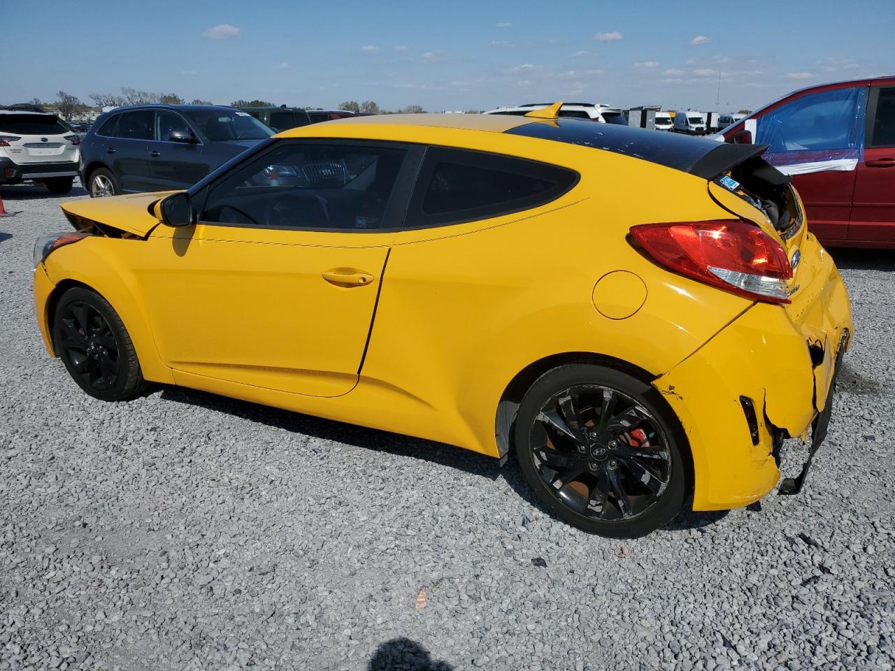 2016 Hyundai Veloster - Image 2