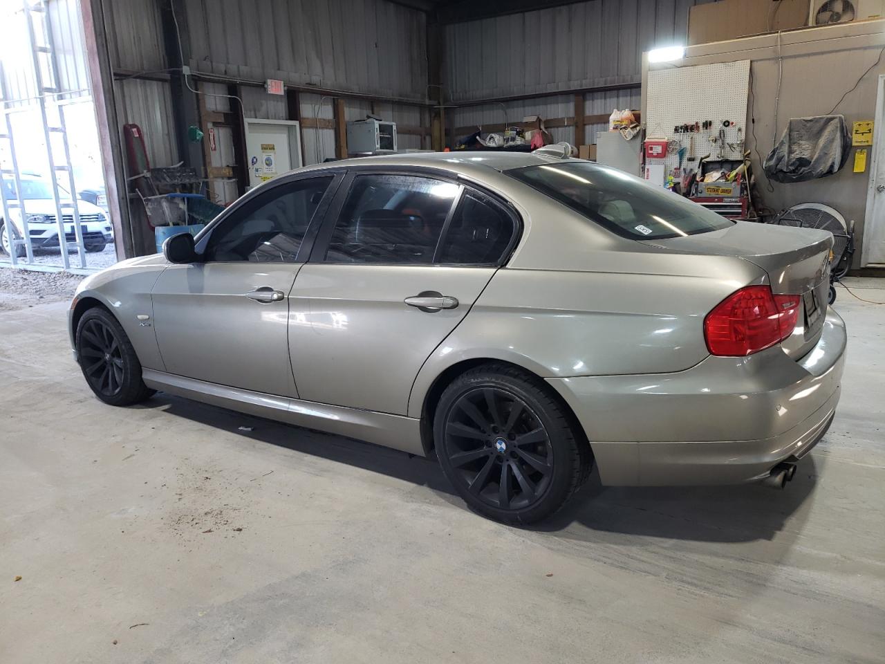 2011 BMW 3er - Image 2