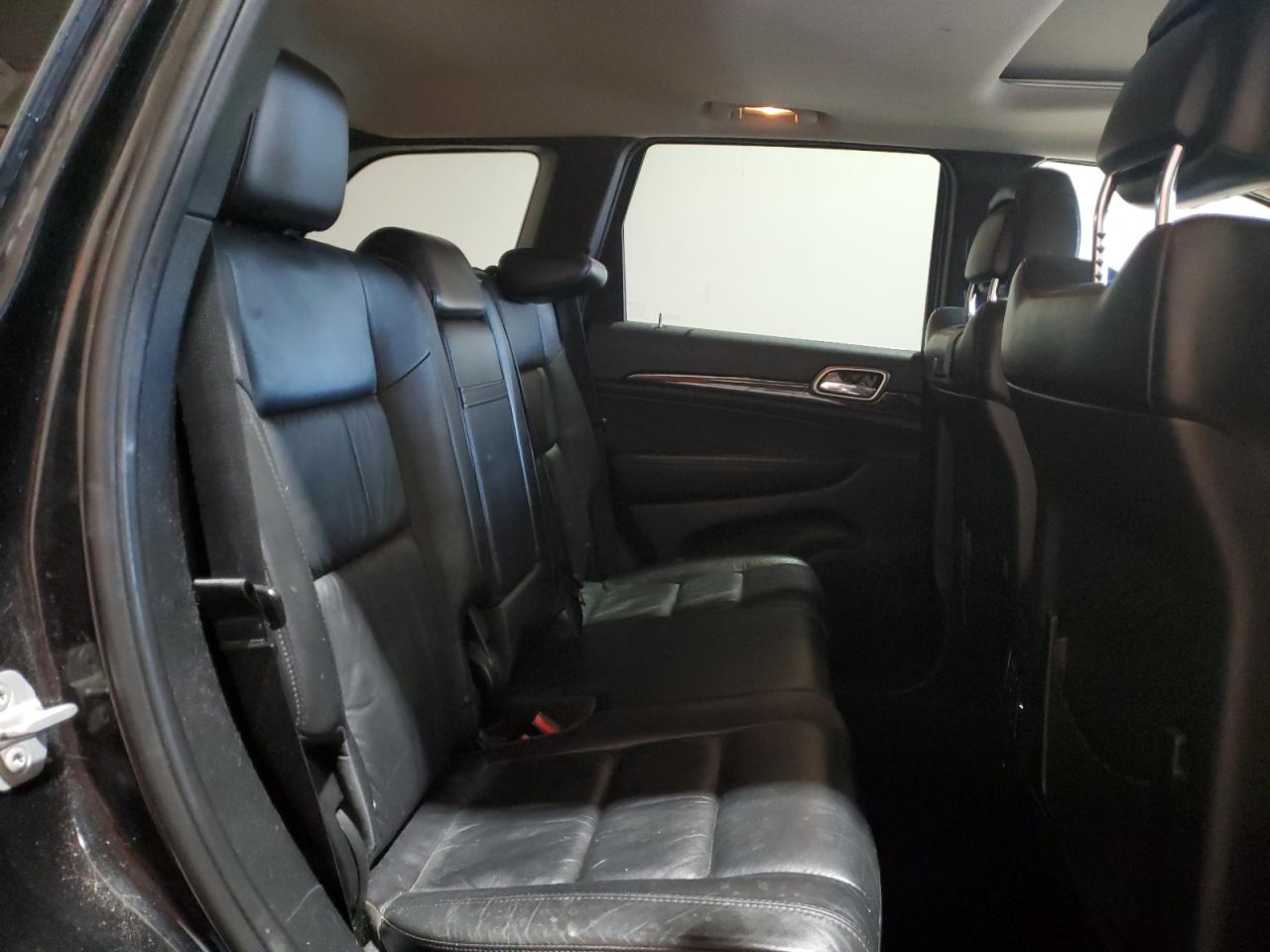 2013 Jeep Grand Cherokee - Image 11