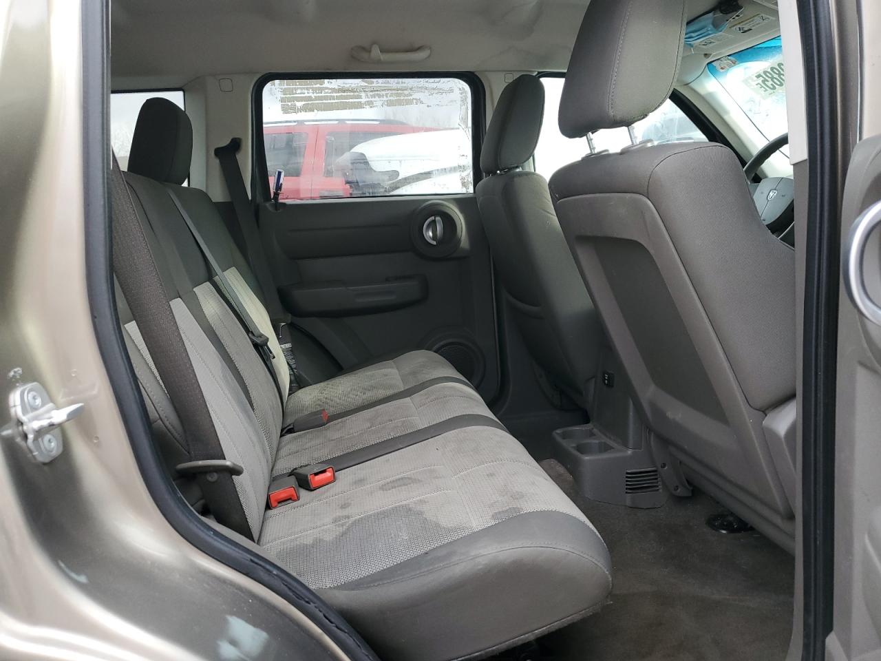 2007 Dodge Nitro - Image 11