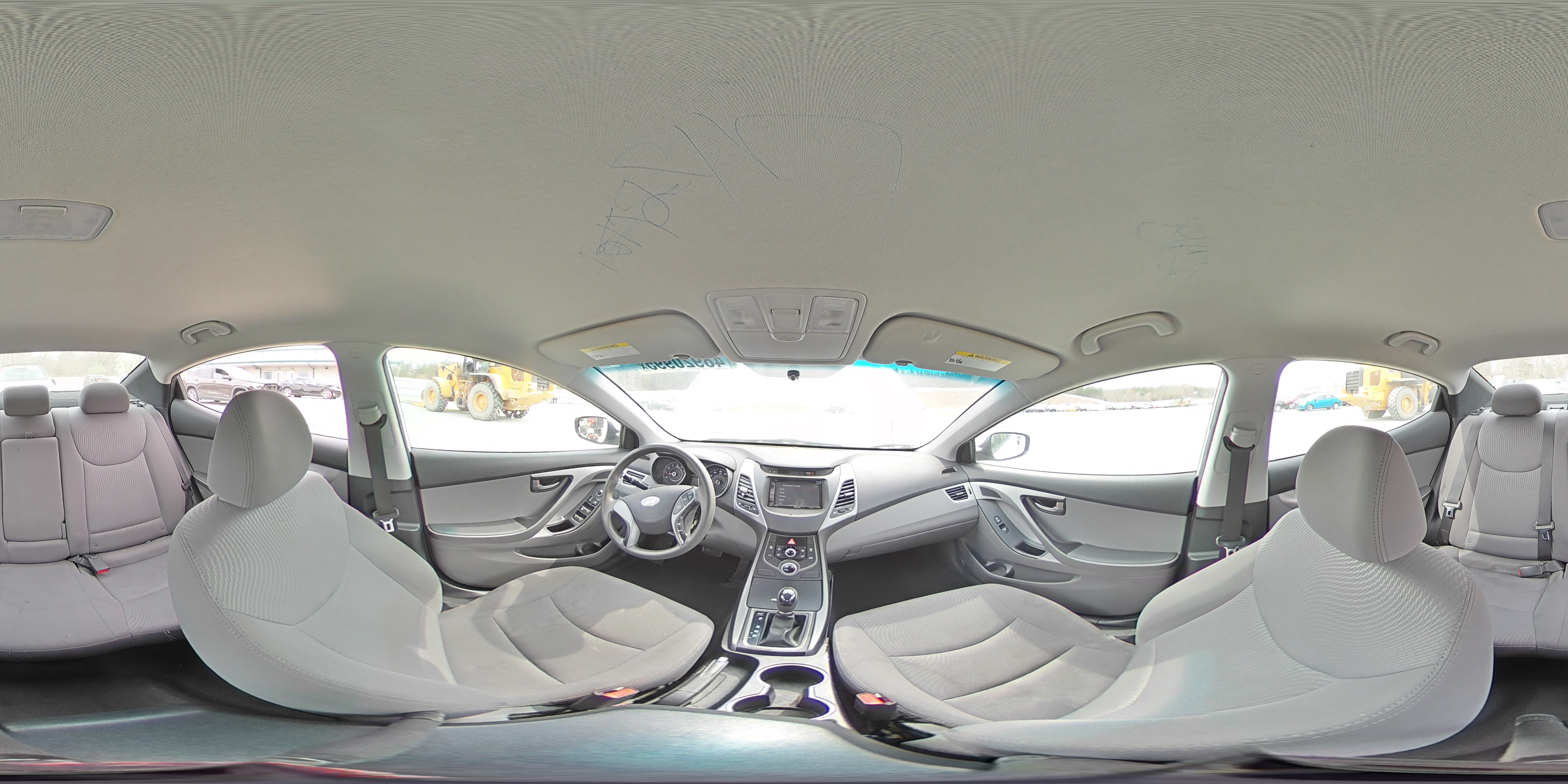 2015 Hyundai Elantra - Image 13