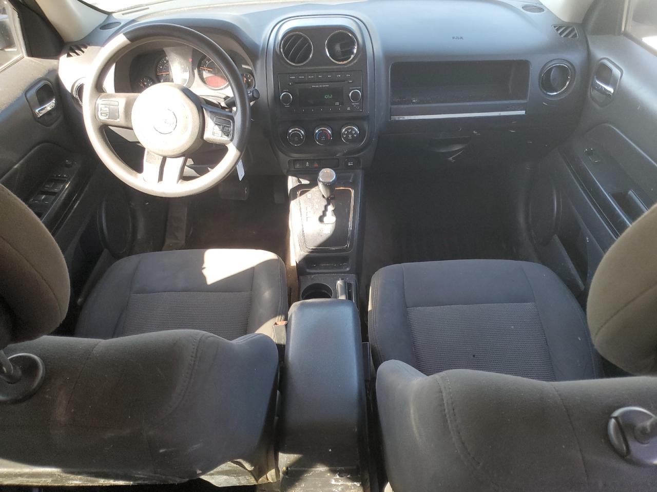 2015 Jeep Liberty (Patriot) - Image 8