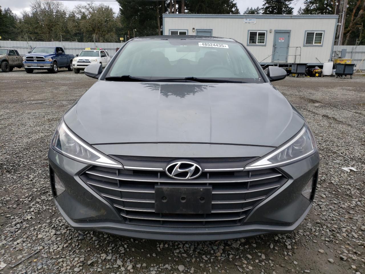2019 Hyundai Elantra - Image 5