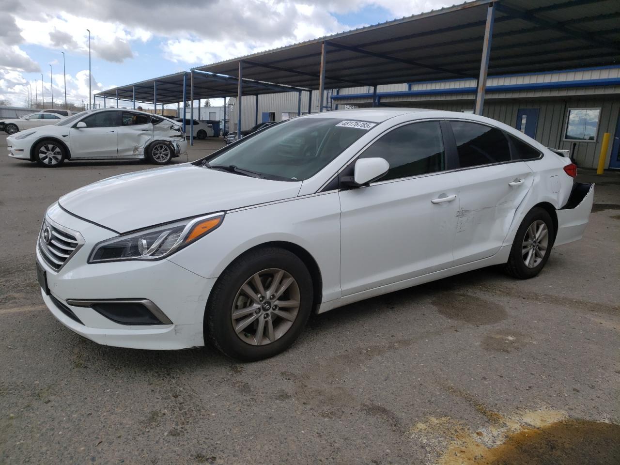 2016 Hyundai Sonata - Image 1
