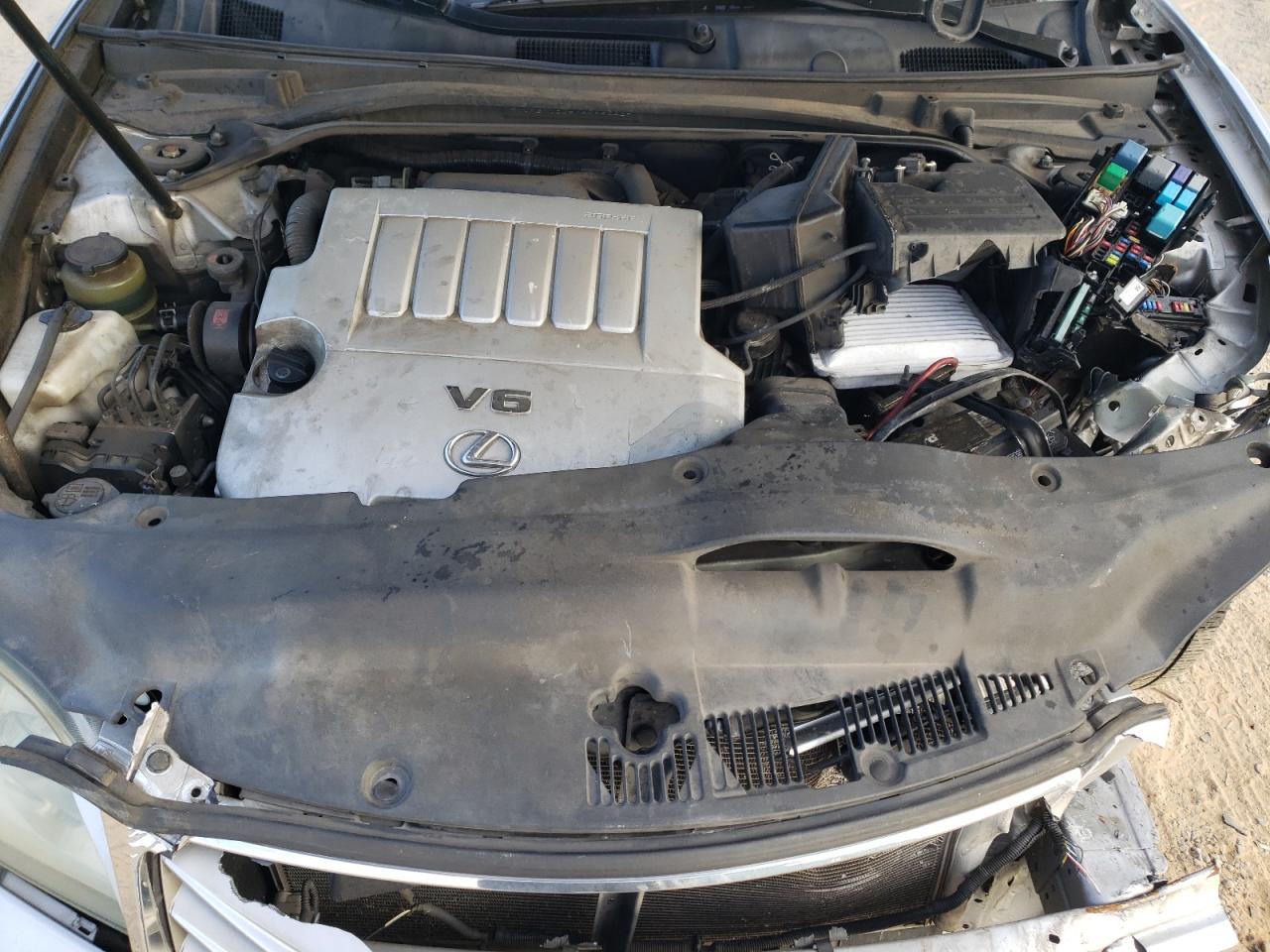2010 Lexus ES - Image 13
