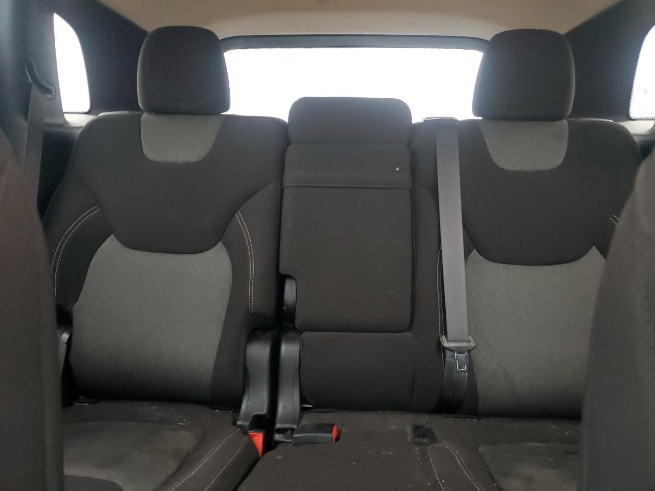 2018 Jeep Grand Cherokee - Image 10