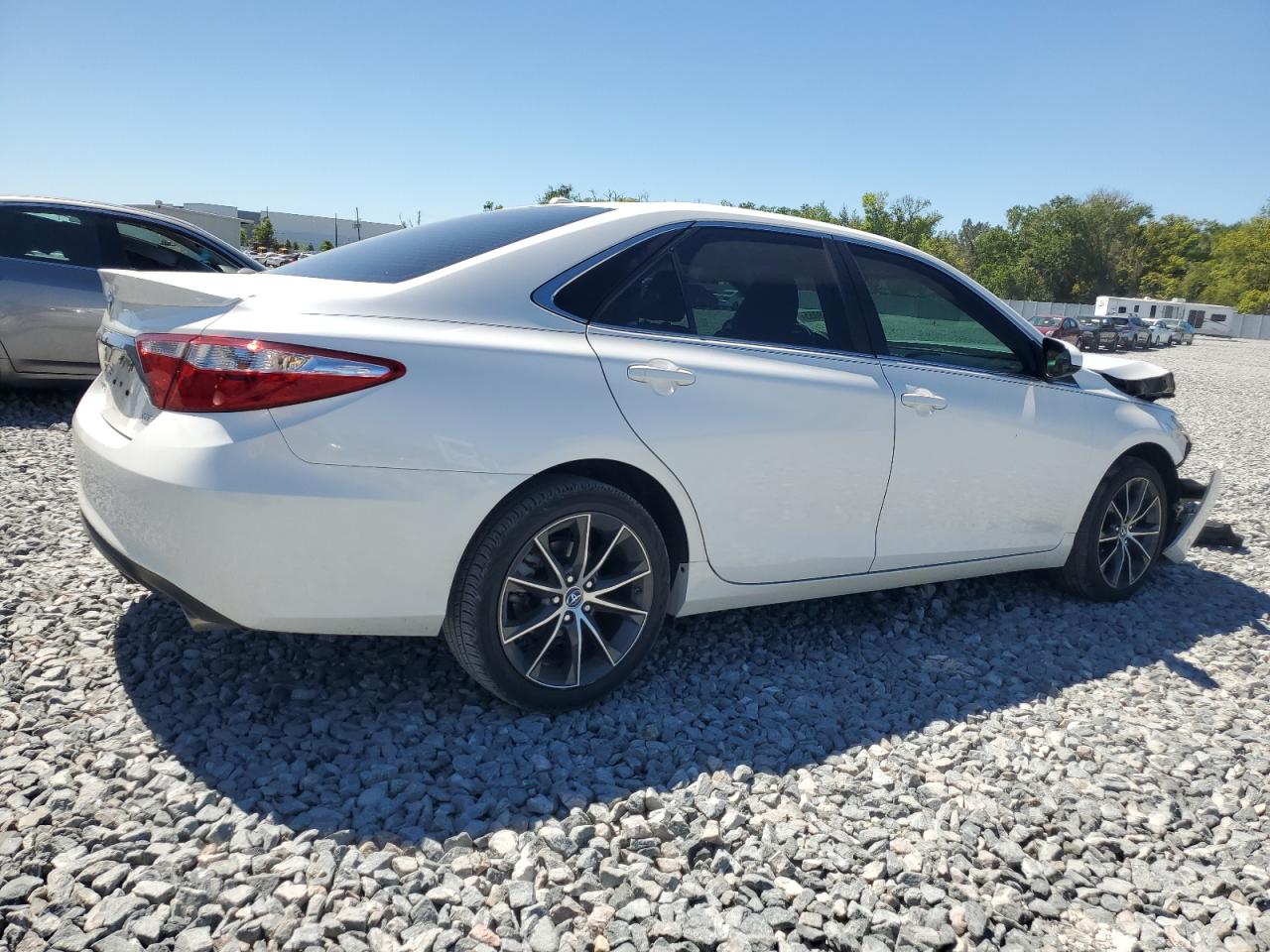 2015 Toyota Camry - Image 3