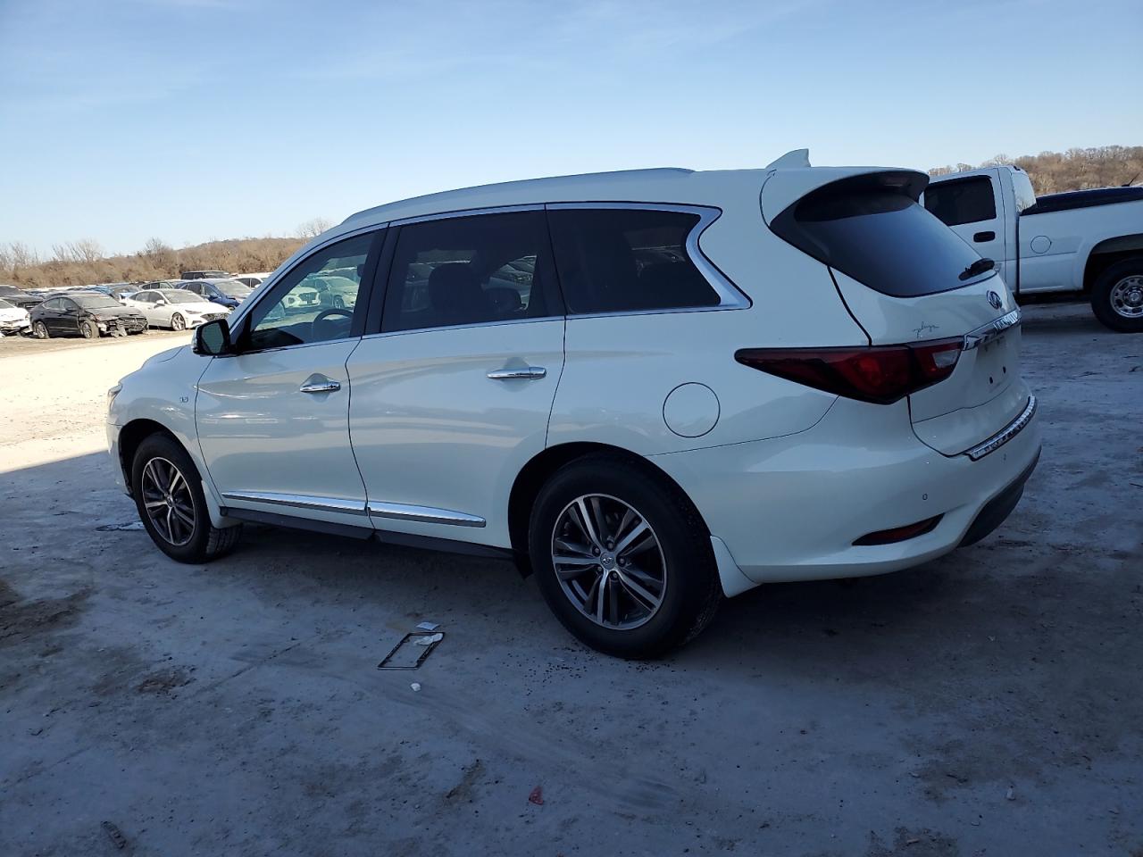 2017 Infiniti QX60 - Image 2