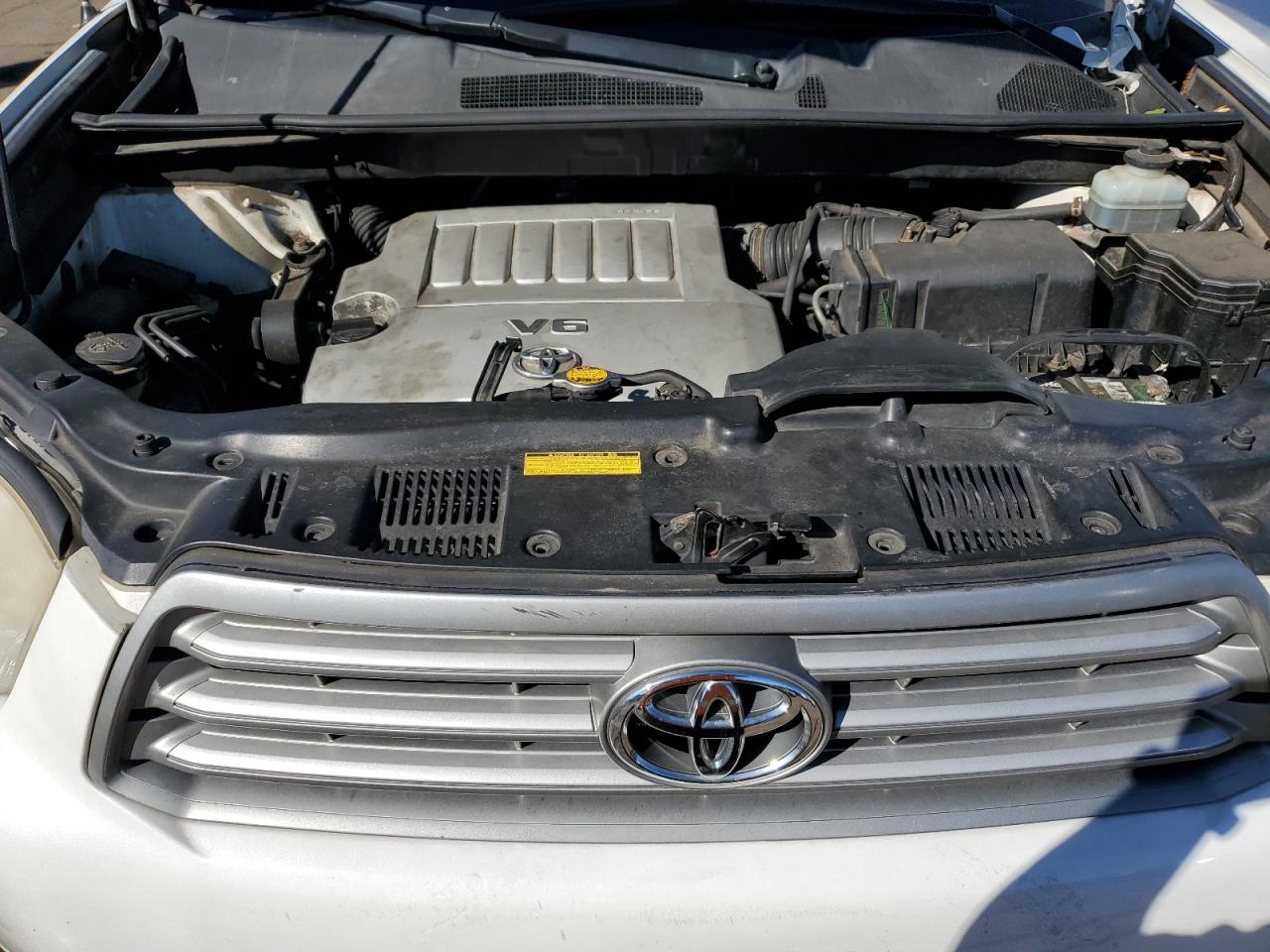 2008 Toyota Highlander - Image 11