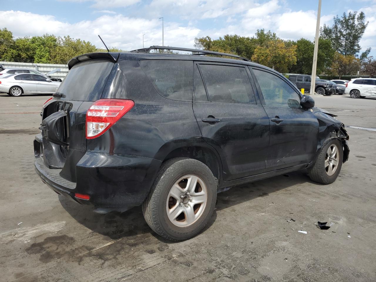 2009 Toyota RAV 4 - Image 3