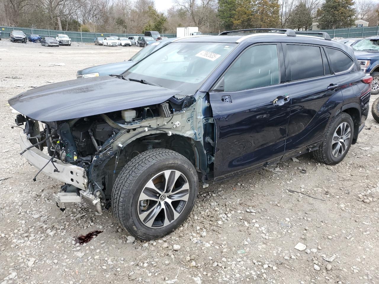 2021 Toyota Highlander - Image 1