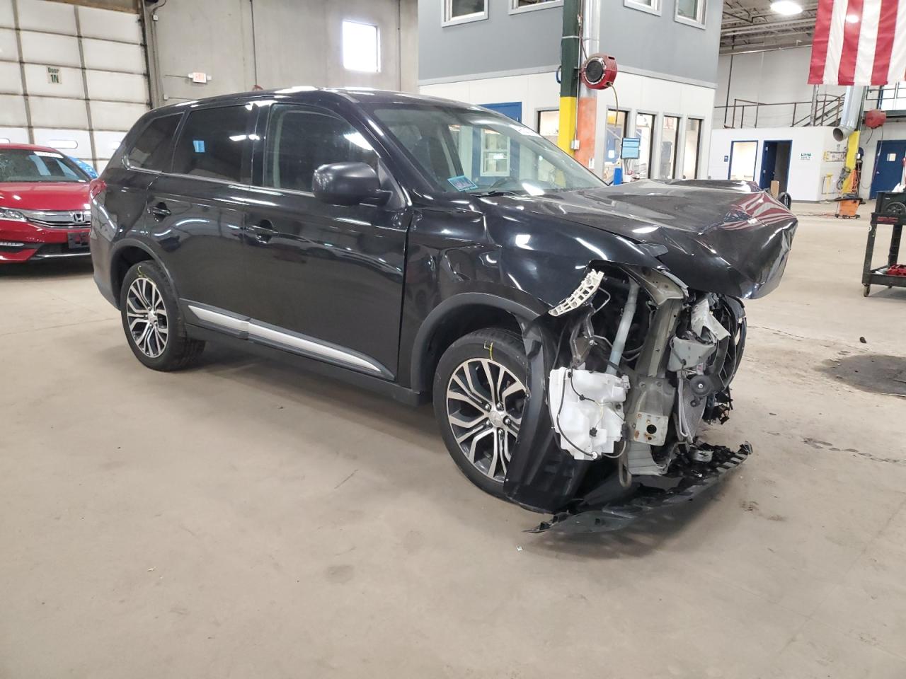 2017 Mitsubishi Outlander - Image 4