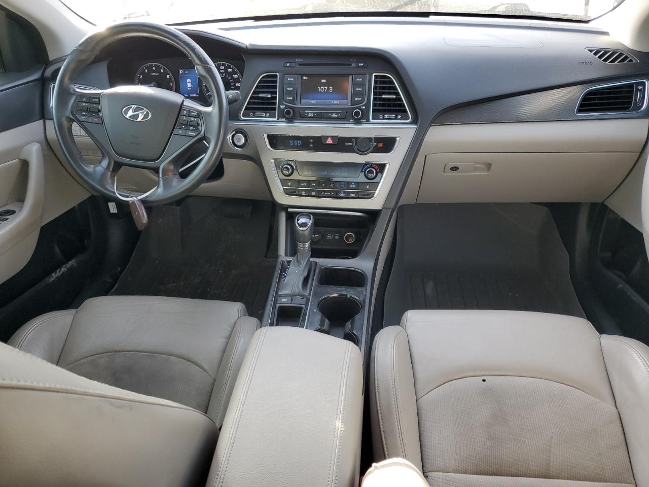 2015 Hyundai Sonata - Image 8