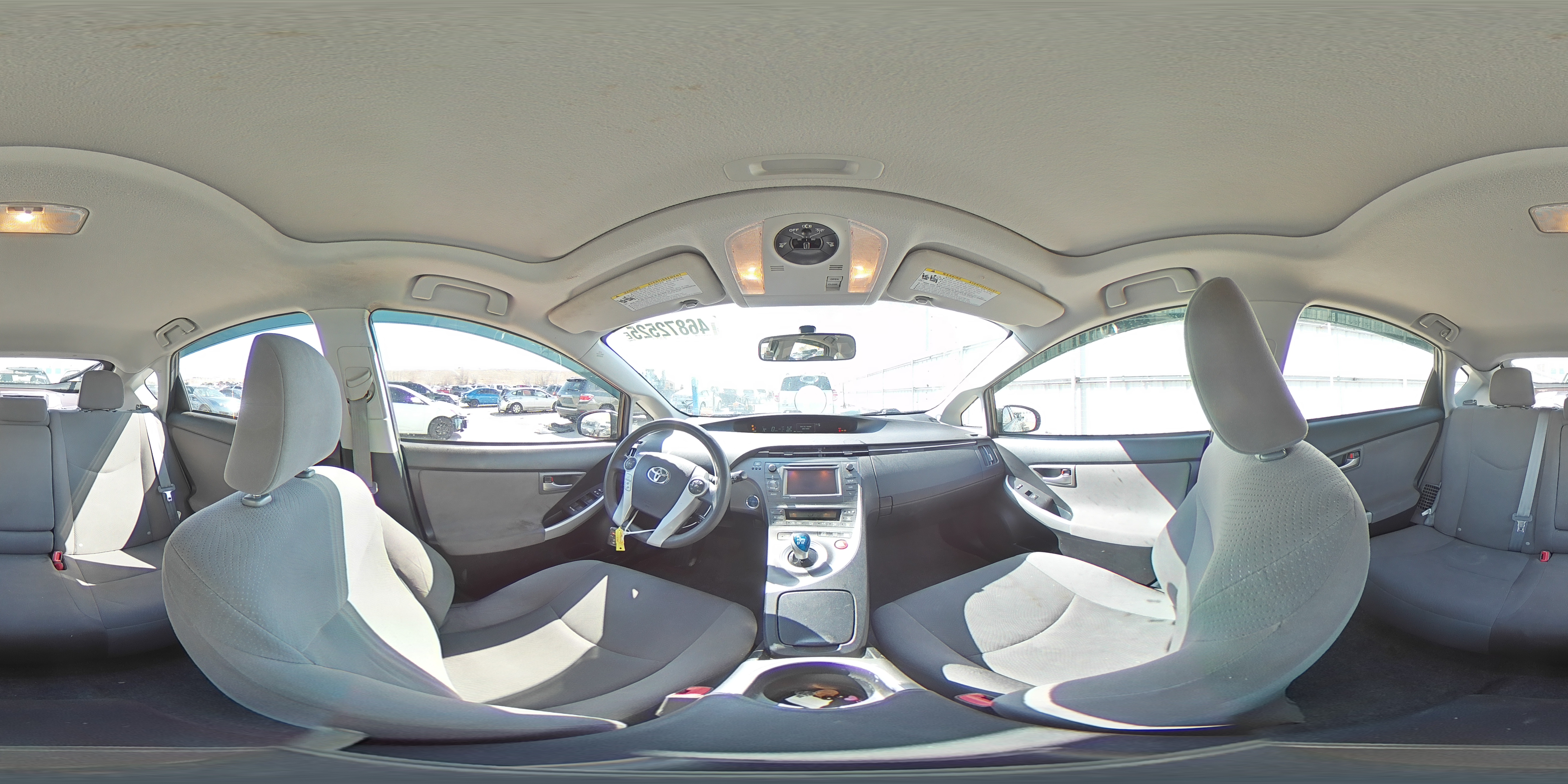2013 Toyota Prius - Image 14