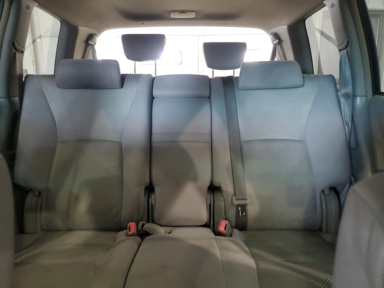 2005 Toyota Highlander - Image 10