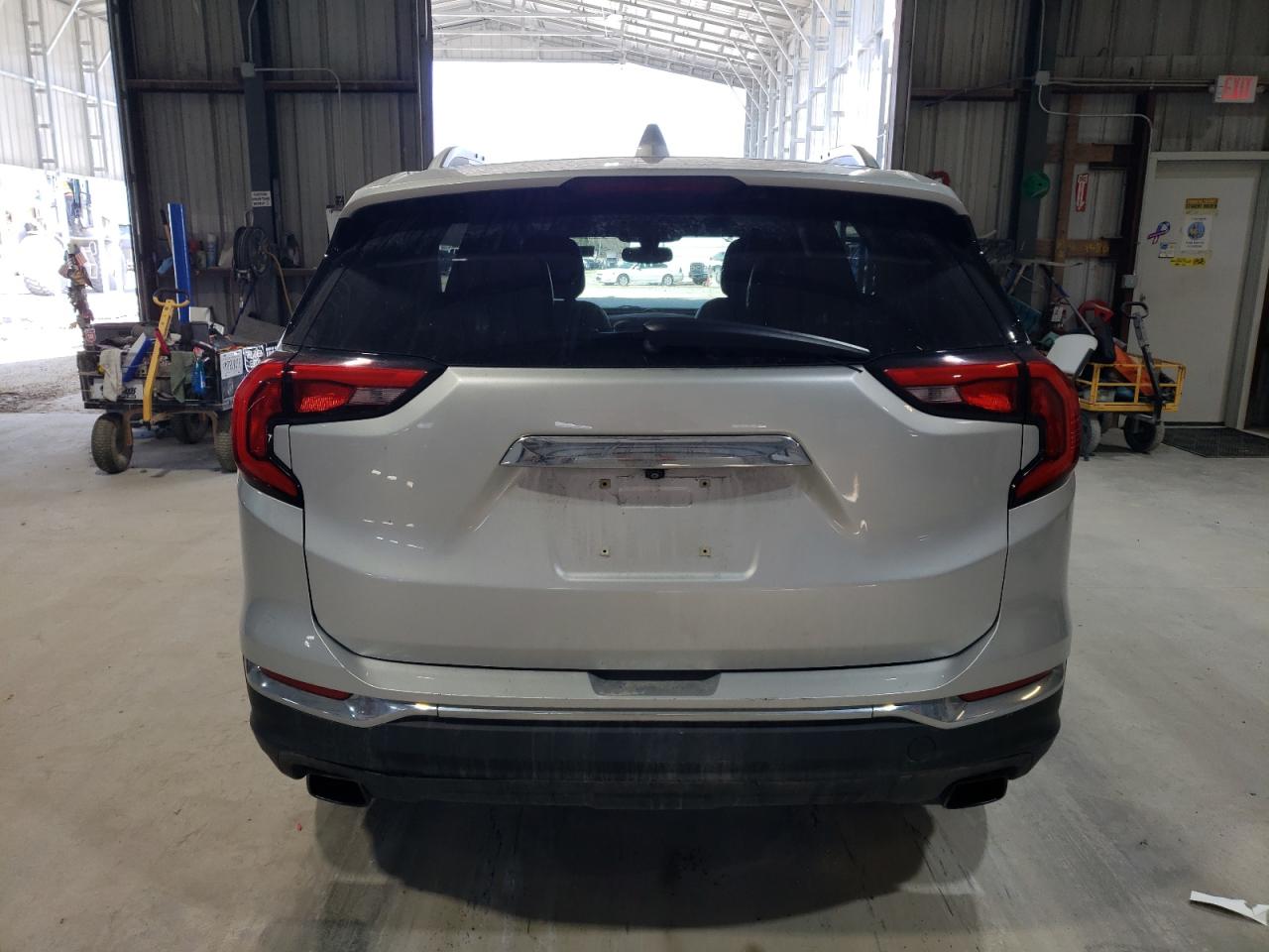 2019 GMC Terrain - Image 6