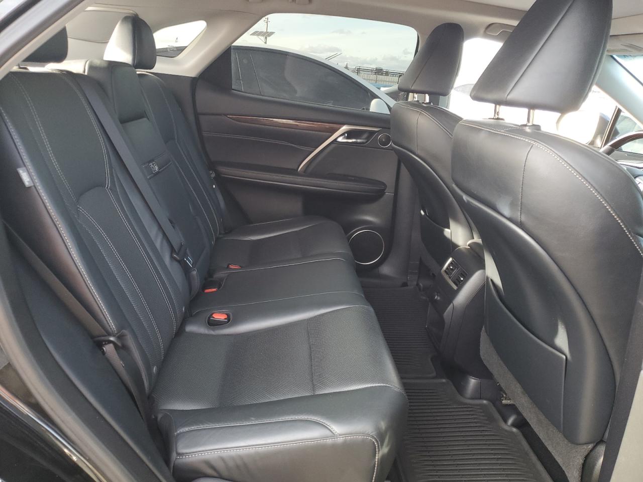 2016 Lexus RX - Image 11