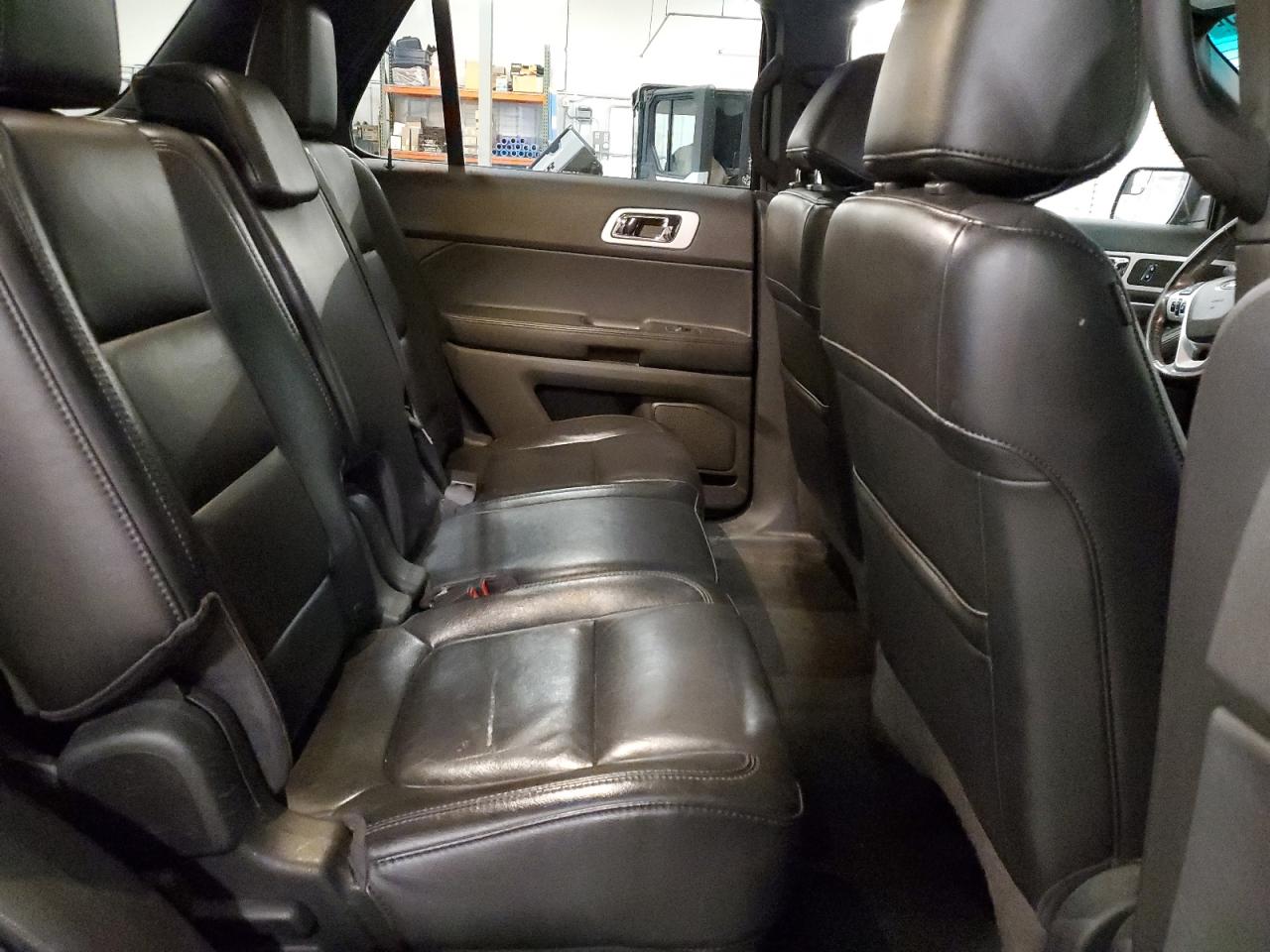 2011 Ford Explorer - Image 11