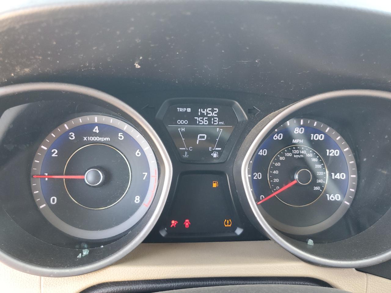 2013 Hyundai Elantra - Image 9