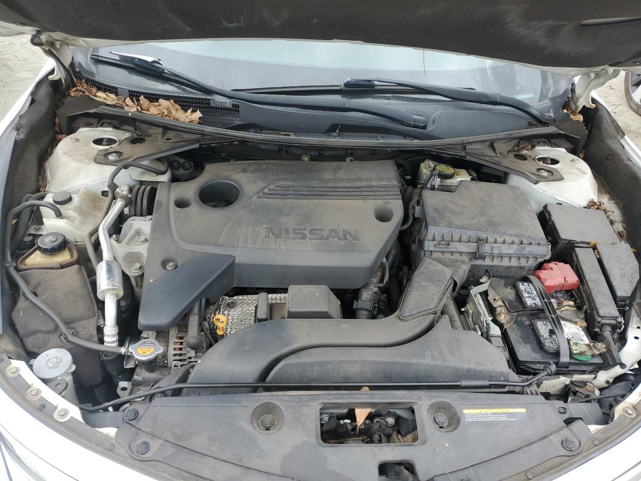 2015 Nissan Altima - Image 12