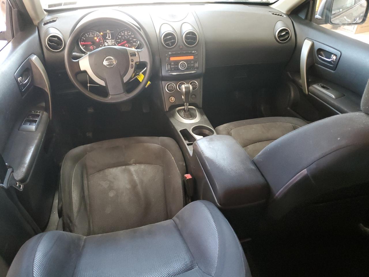 2011 Nissan Rogue - Image 8