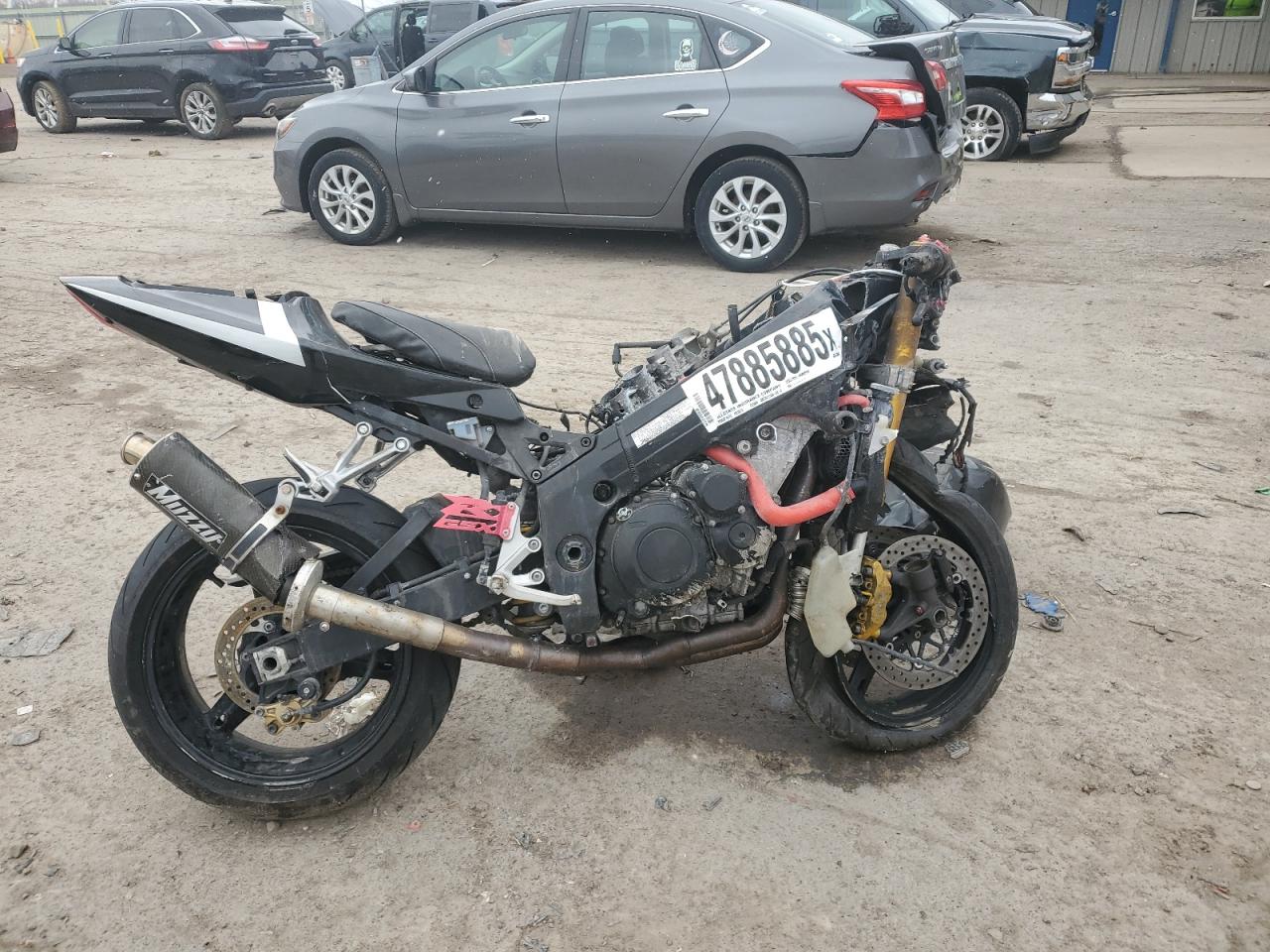 2004 Suzuki Gsx-R1000  продається в Central Square, NY - Burn