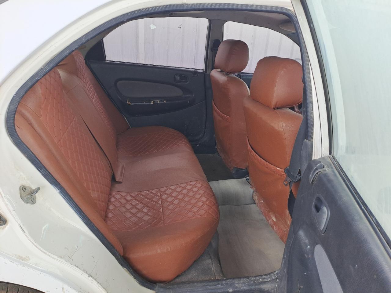 JM7BA1234W0222350 - 2000 Mazda 323 - #49557435