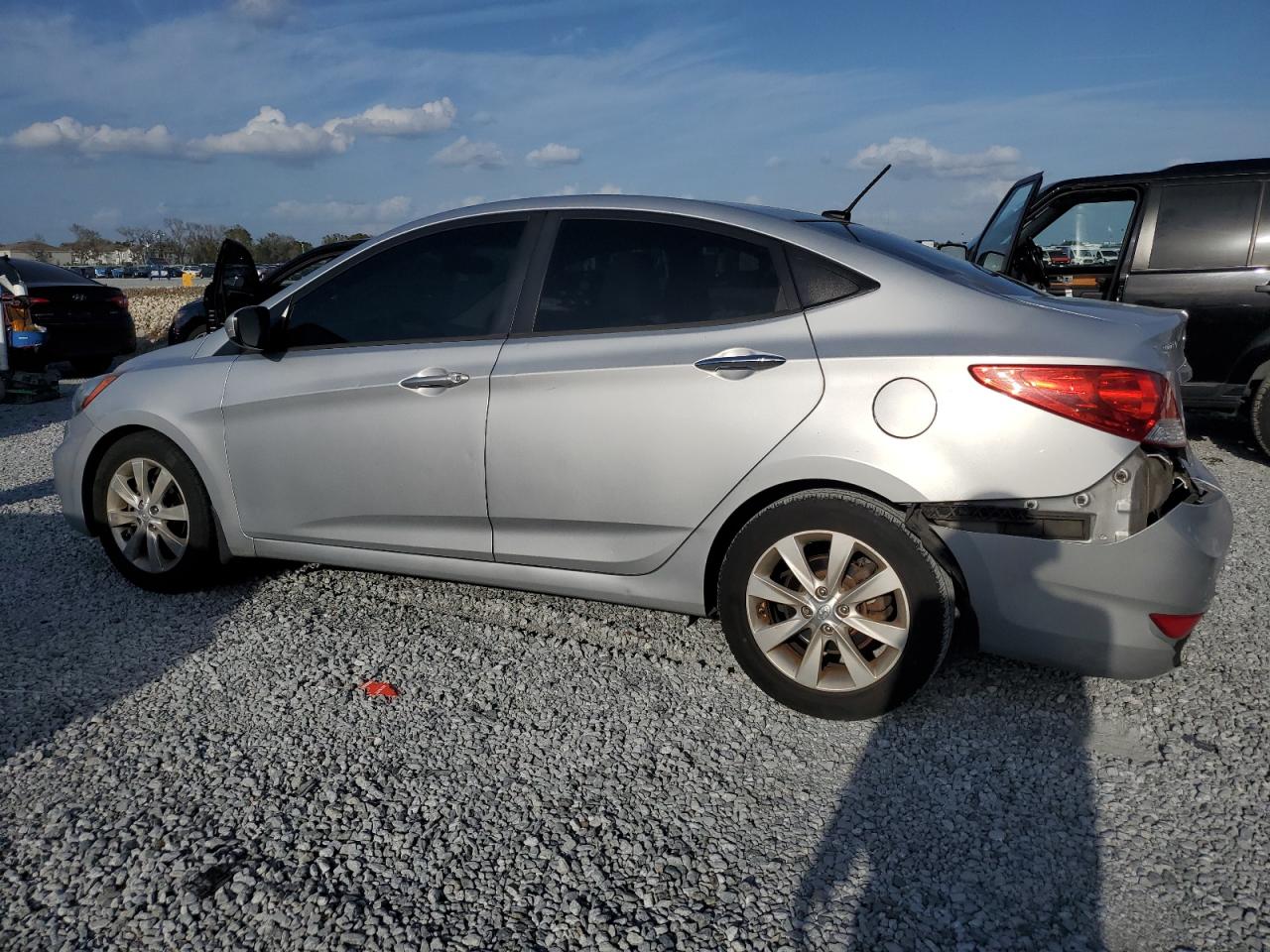 2013 Hyundai Accent - Image 2