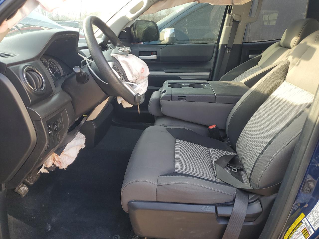 2015 Toyota Tundra - Image 7