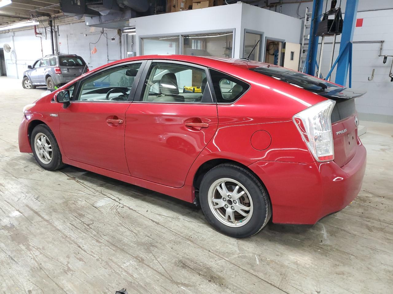2010 Toyota Prius - Image 2