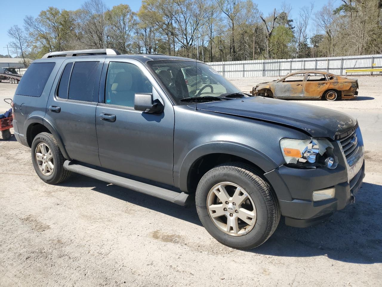 2009 Ford Explorer - Image 4