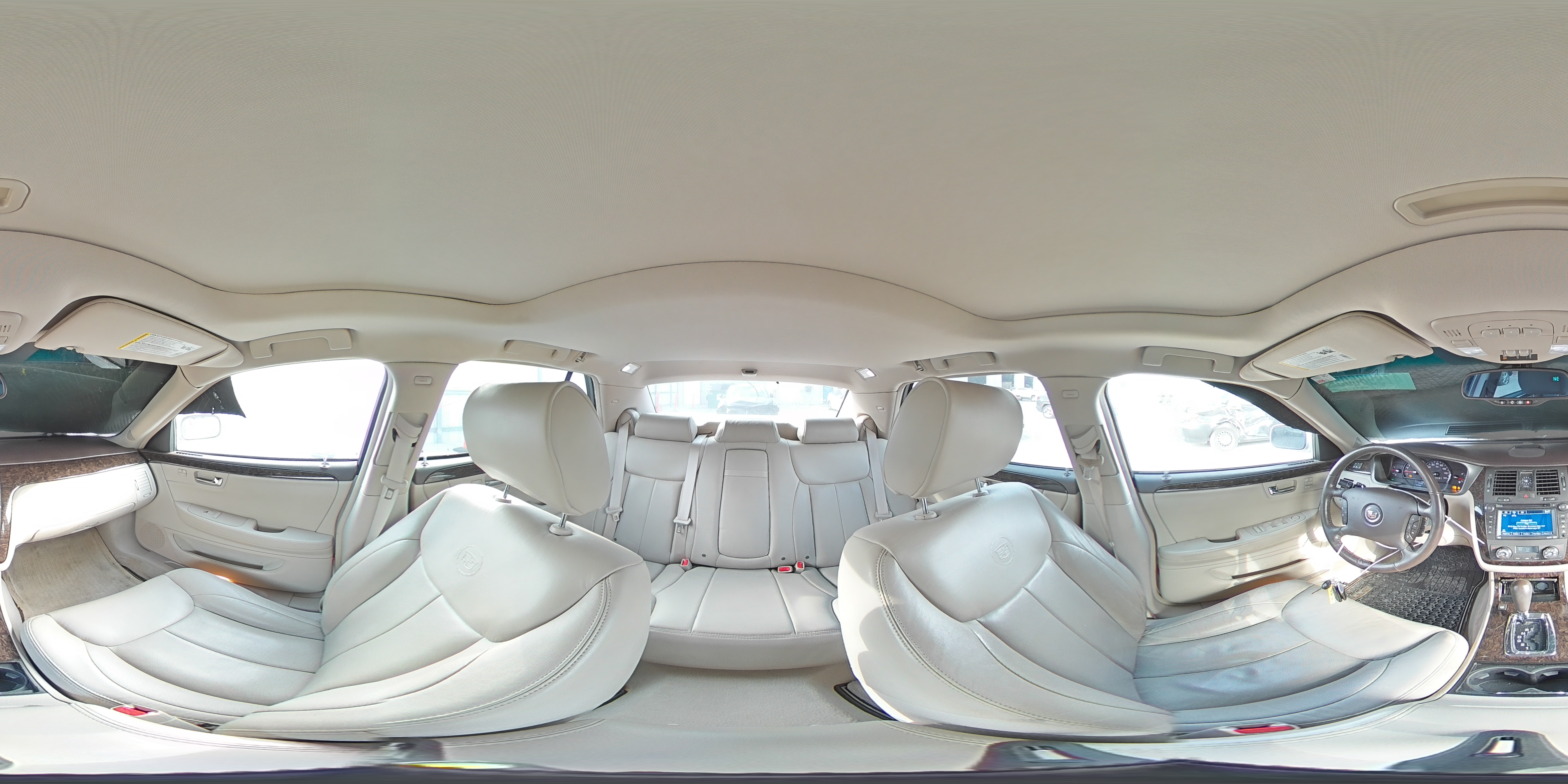 2011 Cadillac DTS - Image 12