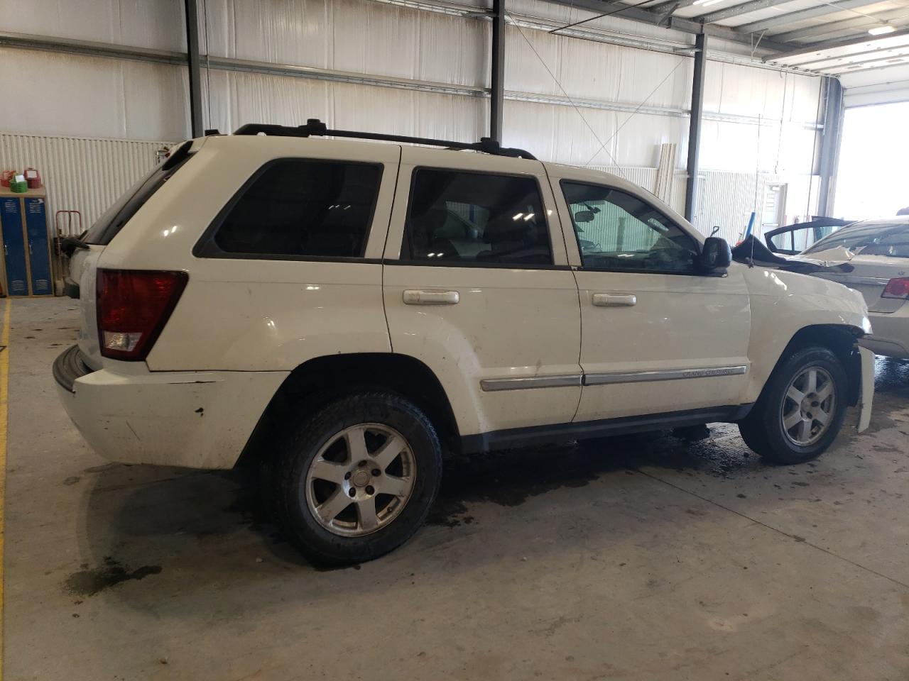 2009 Jeep Grand Cherokee - Image 3