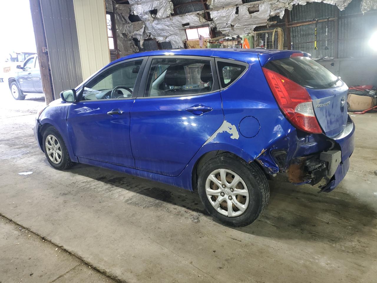 2013 Hyundai Accent - Image 2